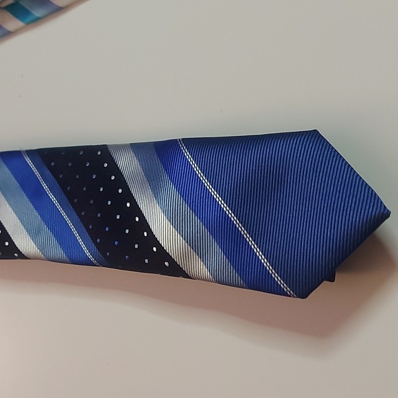 Tie set - Picture 3 of 5